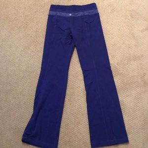 Lululemon bell bottom leggings (groove)